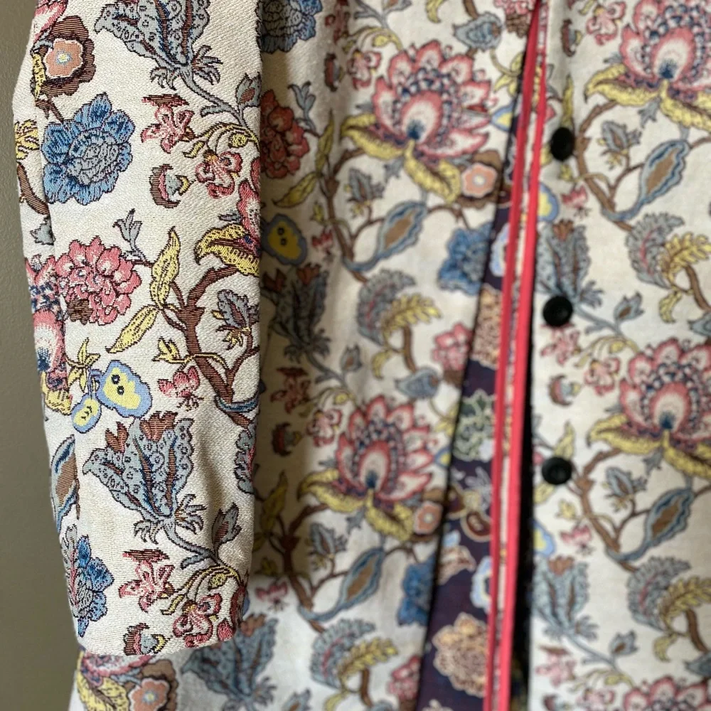 Small Tristin Floral Tapestry Quilted Coat - Picture 4 of 6